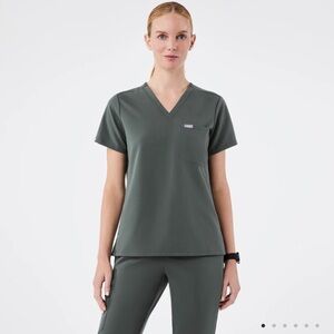 Figs Bonsai set | Catarina 1-pocket top and Zamora High-Rise Joggers size XS